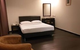 Manja Hotel